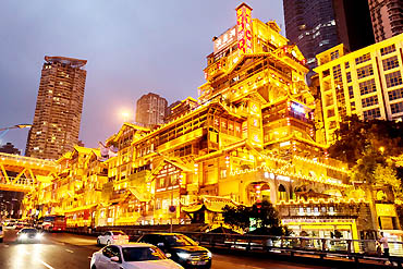 370-2023-摄图网_500655691_banner_重庆洪崖洞夜景（企业商用） (1)