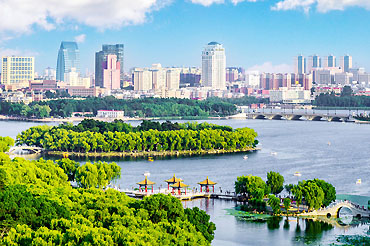 2023-摄图网_503811751_长春南湖公园全景（企业商用）副本