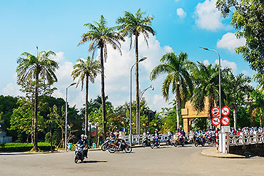 370-摄图网_500751935_越南顺化街景(企业商用)